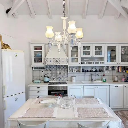 Puresense Living - Traditional